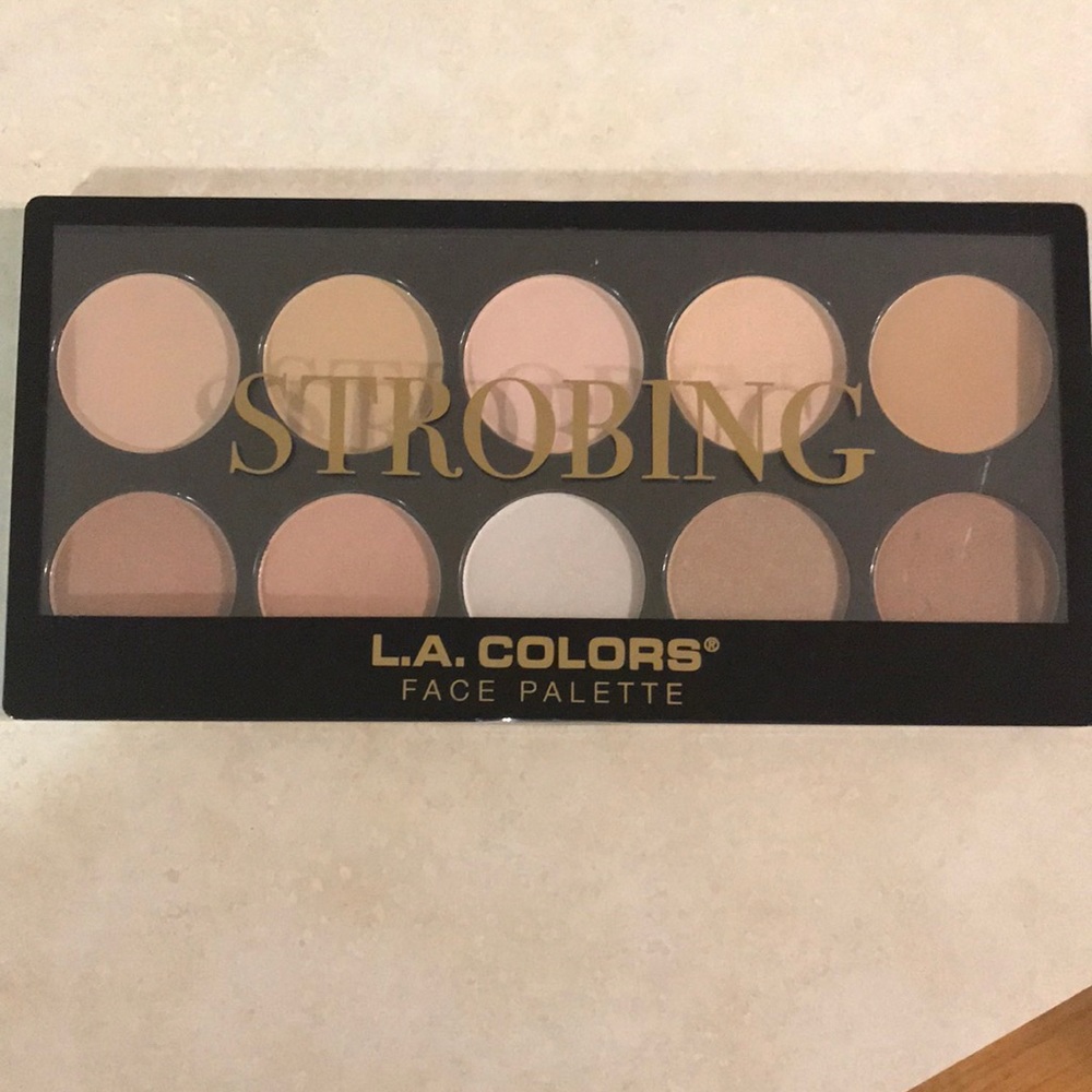 4/$12 LA Colors Big Highlighter Pallet
